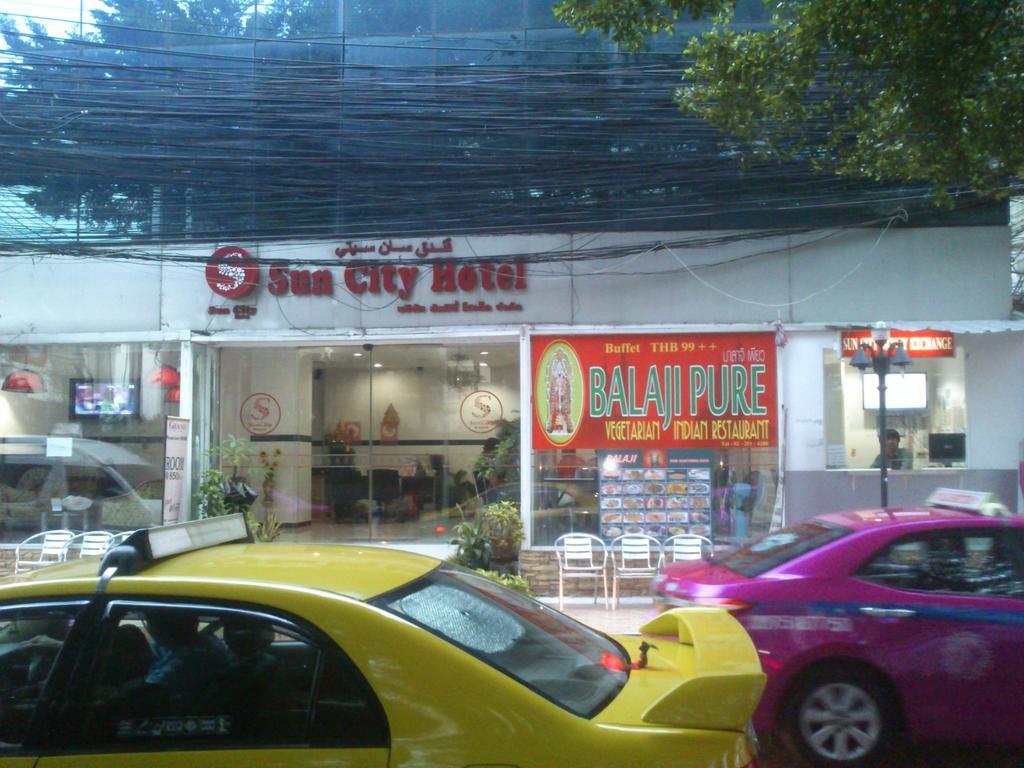 Sun City Hotel Bangkok Exterior photo